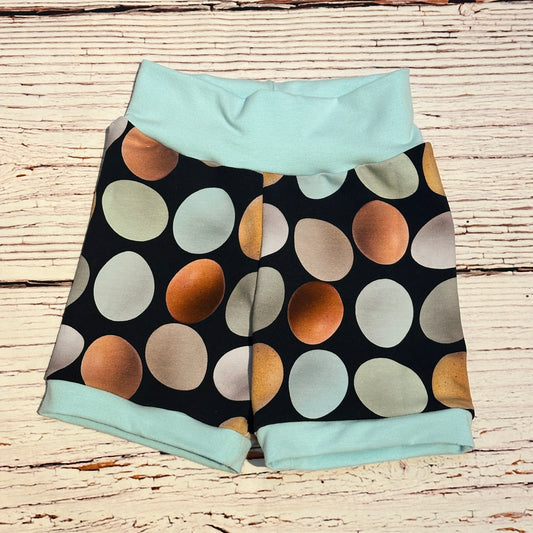 12m-3T Shorts - Chicken Eggs